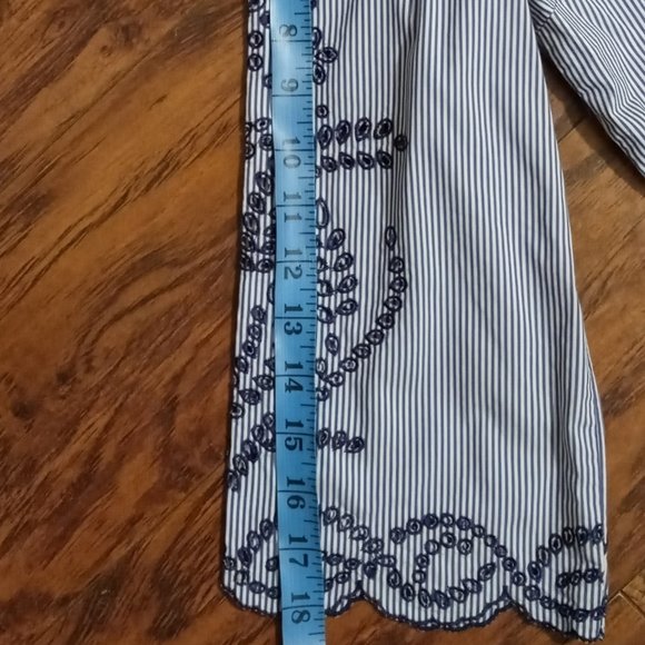 Liz clairbone blouse size small - Picture 9 of 11